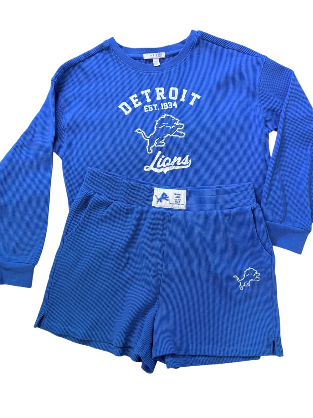 Detroit Lions Blue Long Sleeve Top & Shorts Lounge Set LG WEAR by Erin Andrews